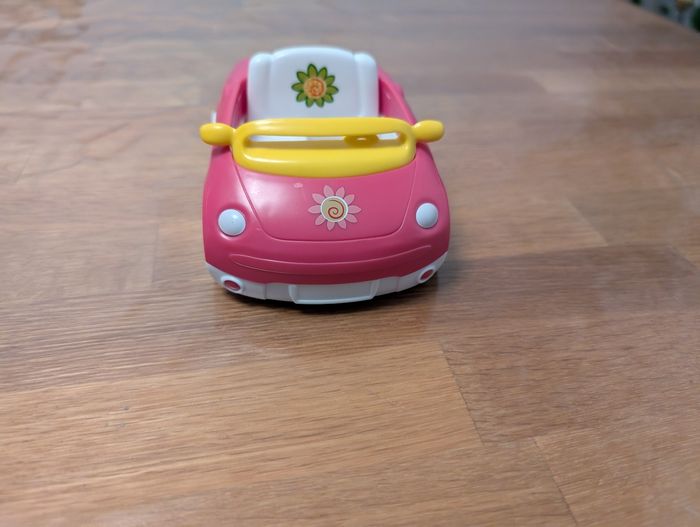 Voiture PinyPon avec personnages et accessoires - photo numéro 5