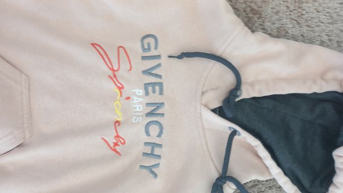 Ensemble sport givenchy - photo numéro 3