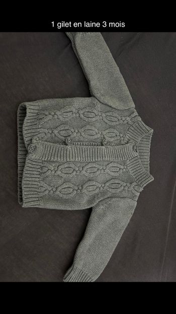 1 gilet en laine 3 mois