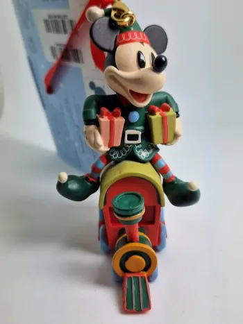 D214- Mickey Mouse Festive Ornament