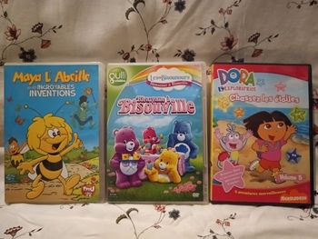 Lot de 3 DVD - Maya l'abeille et les incroyables inventions - Bisounours, bienvenue à Bisouville - Dora l'exploratrice, chassez les étoiles