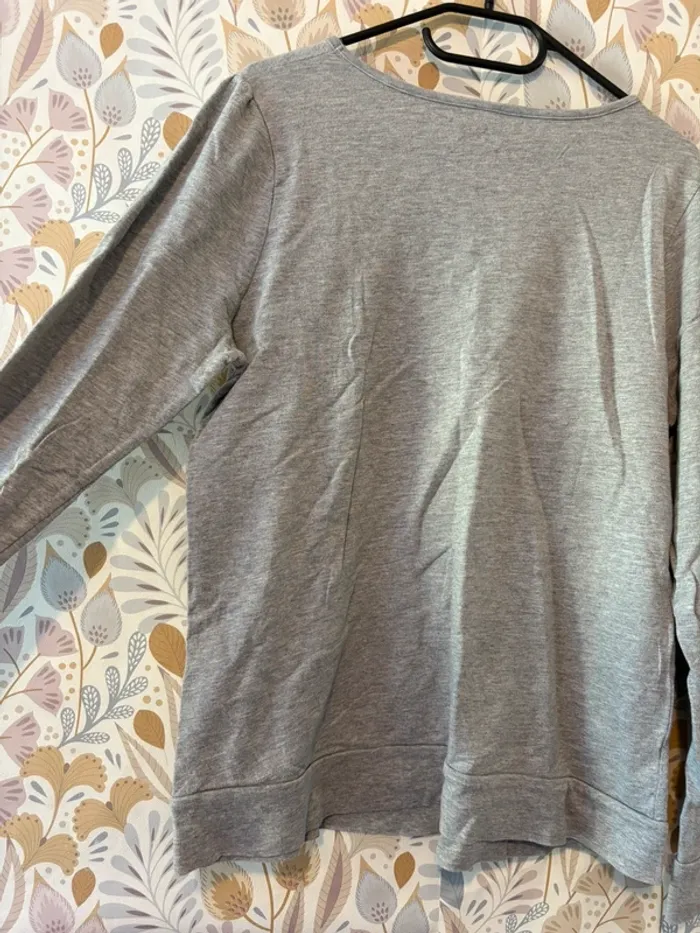 Pull gris - photo numéro 4