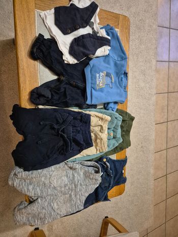Lot de vêtements pour bébé taille 3 mois 