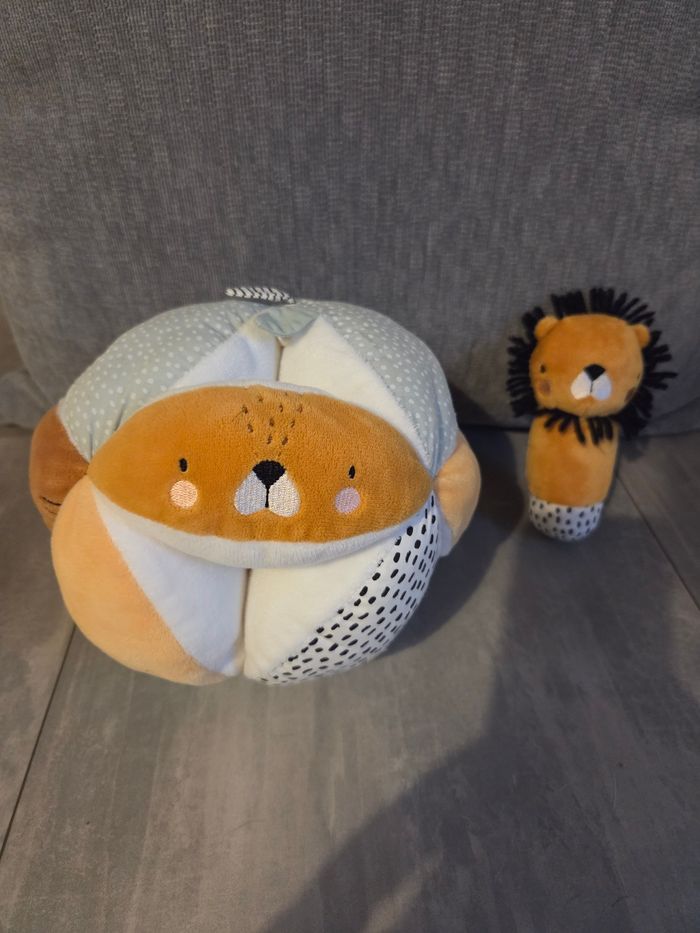 Vertbaudet tanzanie
Balle sensorielle et hochet - photo numéro 2