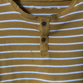 T-shirt marinière moutarde 8 ans GÉMO