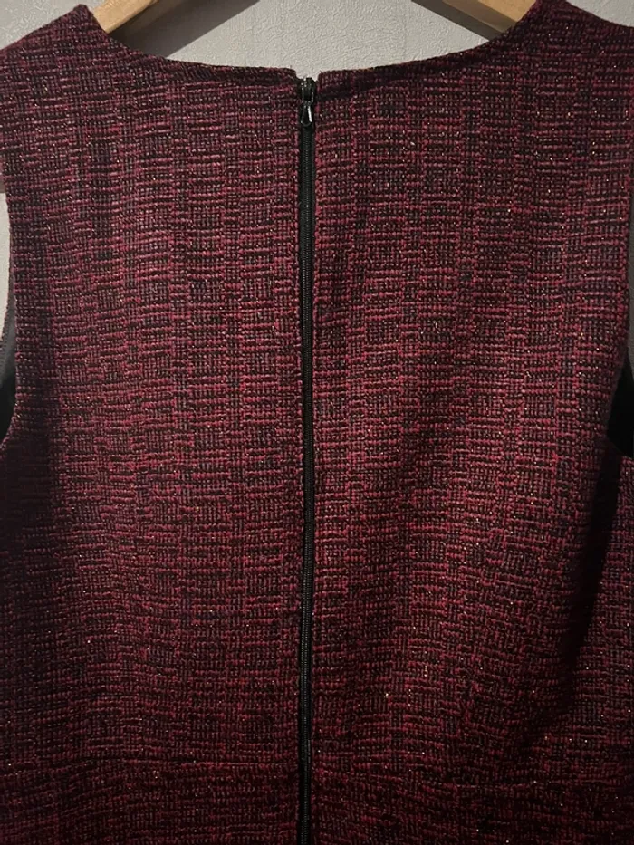 Jolie robe rouge bordeaux pailletée - photo numéro 9