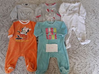 Lot de 5 pyjamas velours 6 mois