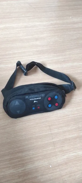 Sacoche forme manette