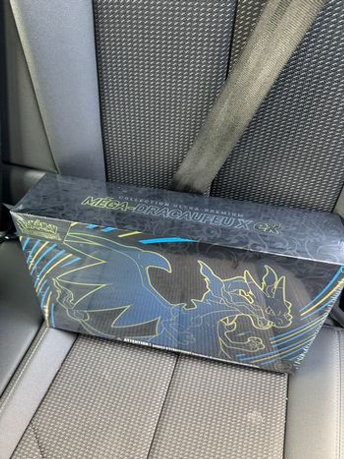 UPC Coffret Pokémon Mega Dracaufeu X Ex - photo numéro 3