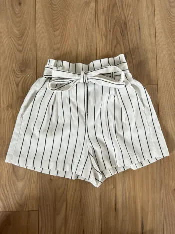 Short rayé femme Bershka