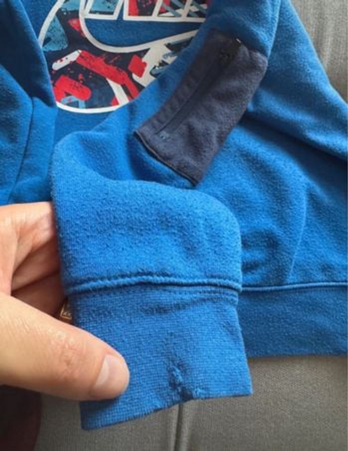 Joli Sweat NIKE 5/6 ans garçon - photo numéro 3