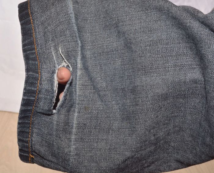 jean droit homme bleu marine uni avec défauts bon état taille 40 - photo numéro 6