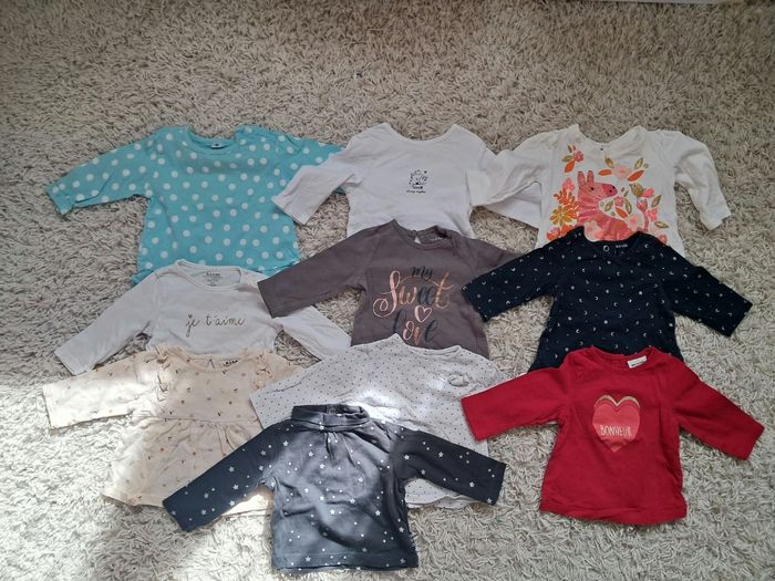 Lots de vetemenrs 3 mois fille - photo numéro 4