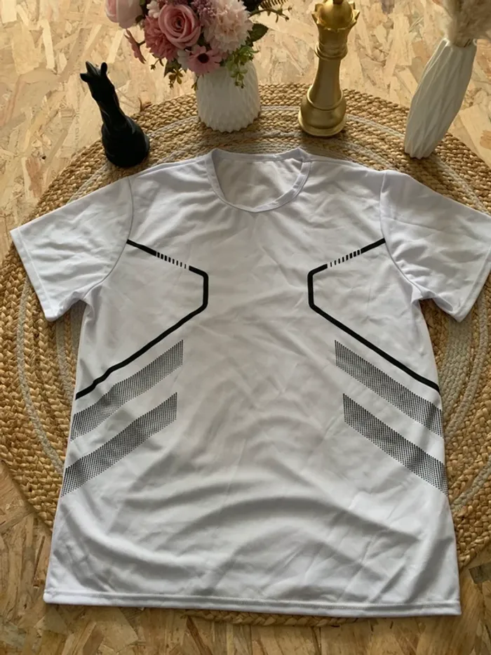 T-shirt sport - photo numéro 2
