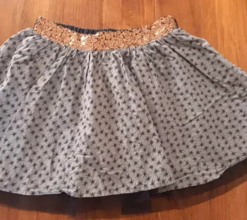 Jupe fille 10 ans – motif étoiles & ceinture paillettée