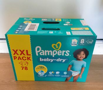Couches Pampers baby dry taille 8 