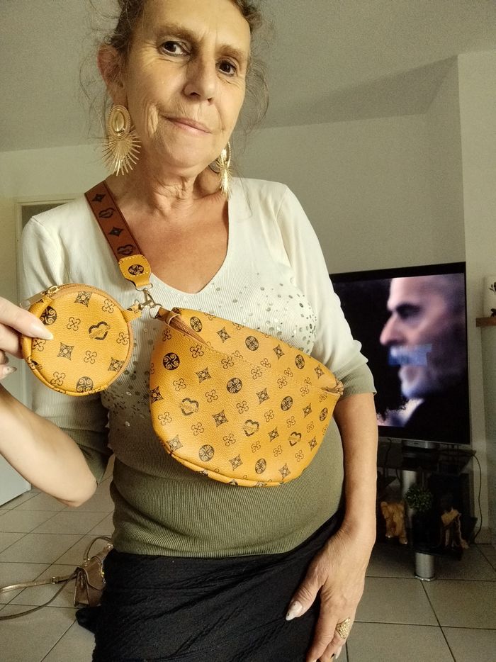 Pochette sac Banane 🍌 8.Young - photo numéro 8