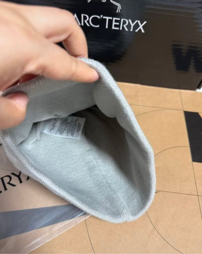 Bonnet arcteryx gris - photo numéro 4