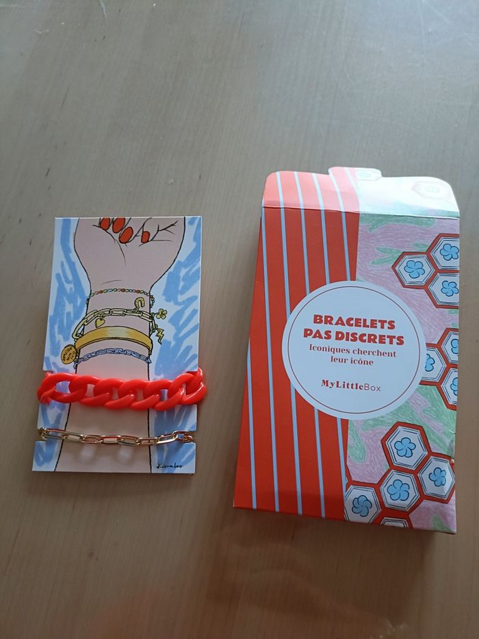 Lot de 9 bijoux avec boîte - photo numéro 2