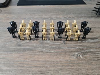 Figurines type lego 18 droides de combats + 8 super droides star wars