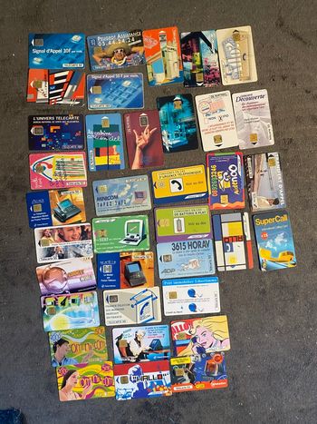 Collection de cartes téléphoniques anciennes