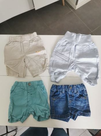 Lot 2 shorts + 2 pantalons léger + ensemble disney