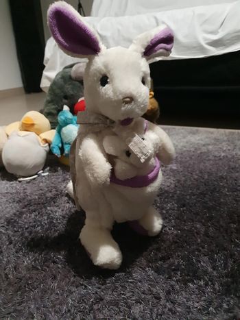 Peluche kangourou et son bébé
