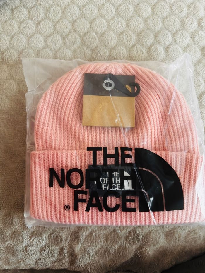 Bonnet the north face rose neuf - photo numéro 5