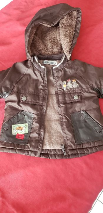 Manteau avec capuche T 12mois