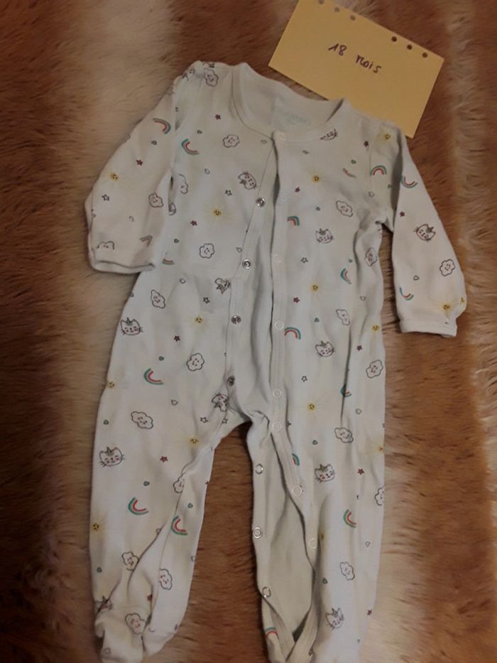 Pyjama bebe fille ou garçon mixte 18 mois