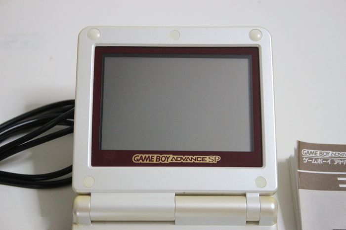 Console Nintendo Game Boy Advance - photo numéro 8