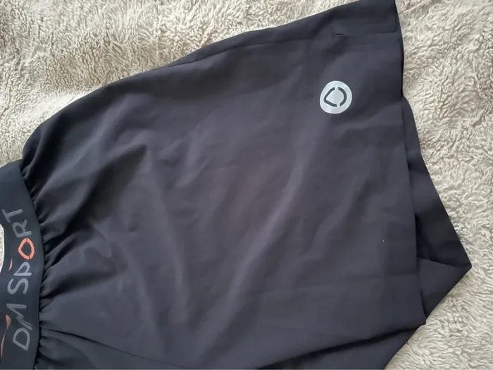 Short dim neuf taille 12/13 ans - photo numéro 4