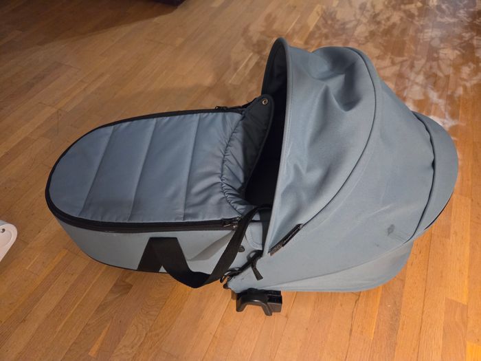 Nacelle Yoyo couleur Aqua  adaptateurs