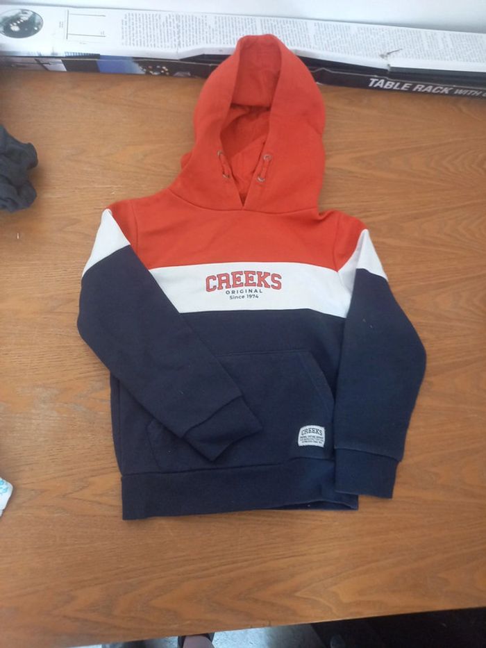 Pull creeks taille 8 ans