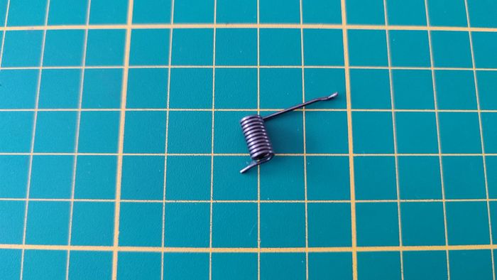 Ressort ouverture capot pièce détachée console de jeux Sony Playstation 2 Ps2 slim SCPH-70004 #B23 - photo numéro 2