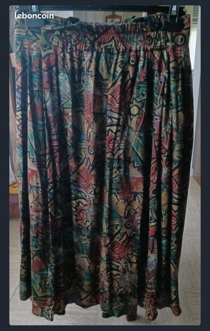 Longue jupe à motifs, Made in Italy