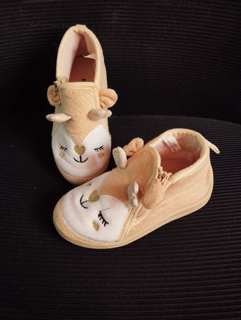 * paire de chaussons Rennes bois brillants T24 Kiabi