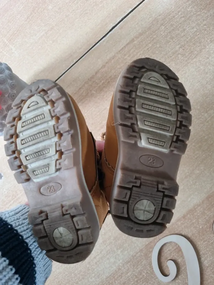Chaussure bébé 🚼 23 - photo numéro 7