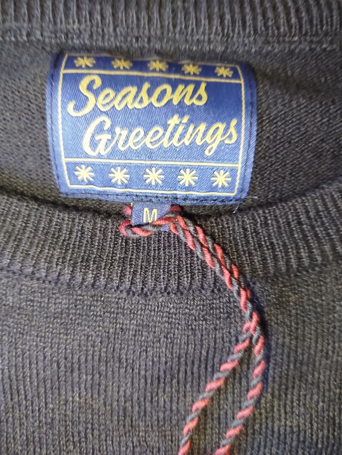 🎅 Pull de Noël magique – Taille M(mixte) 🐻‍❄️ - photo numéro 3