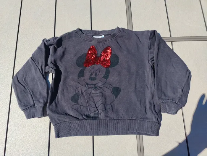 Sweat gris foncé Minnie 6 ans