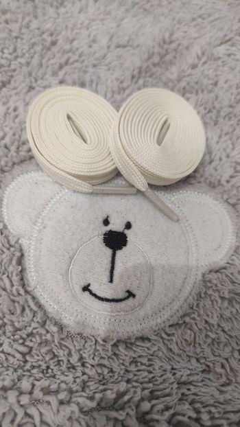 ✨ Lacets plats larges couleur crème – 120 cm