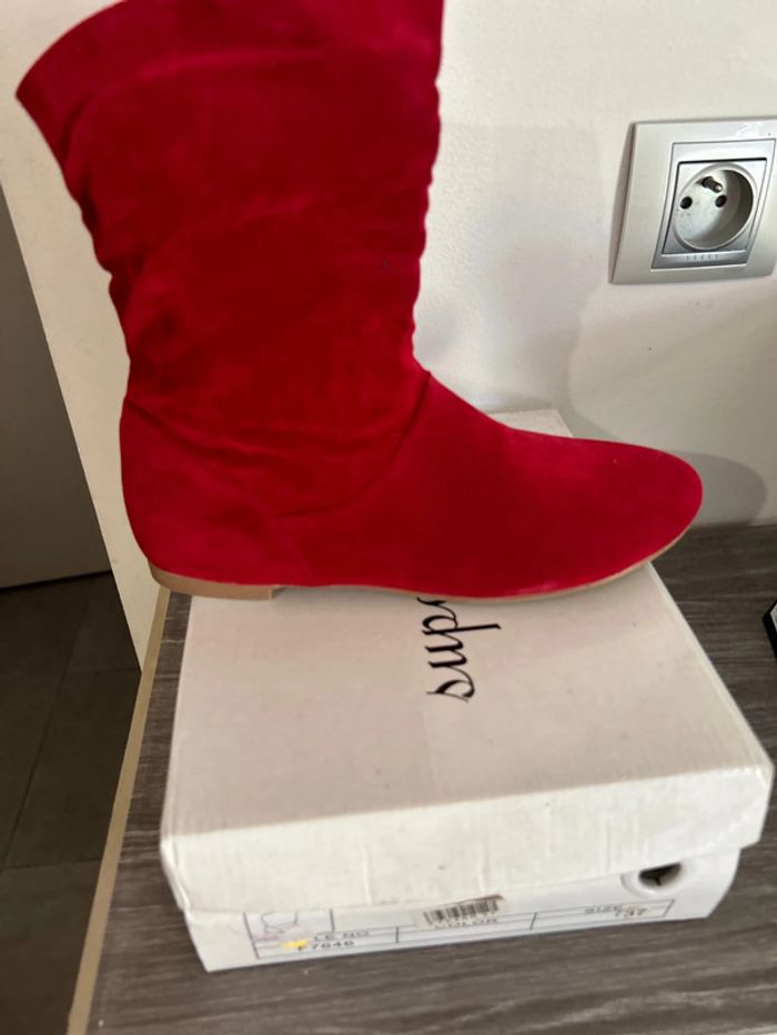 Bottines rouge bordeaux 37 - photo numéro 2