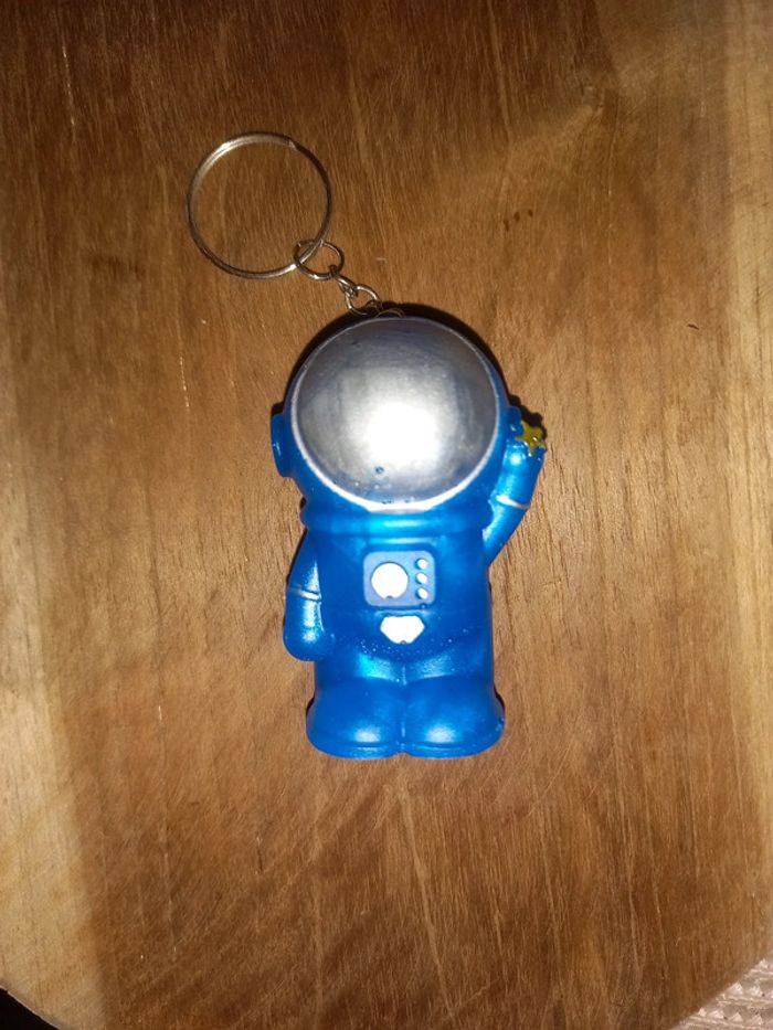 Porte clé astronaute résine epoxy