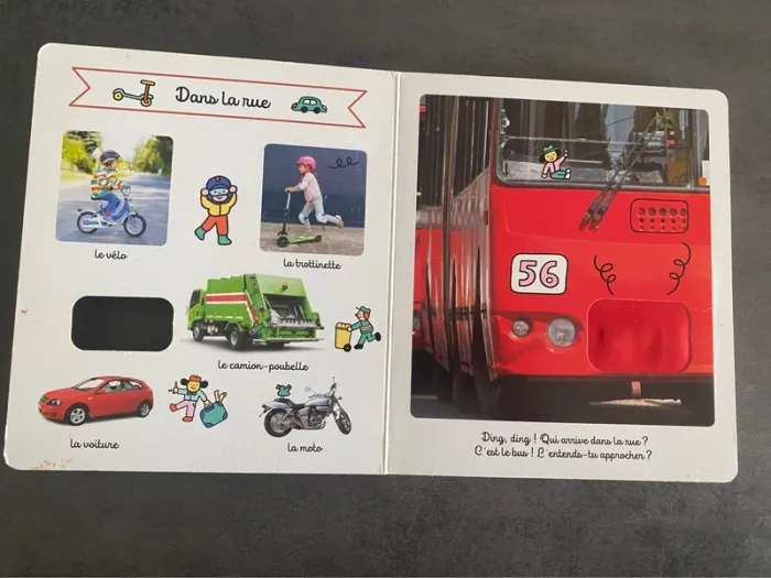 Livre « Regarde, touche et écoute - Les véhicules » Larousse Jeunesse - photo numéro 4