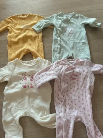 Lot de 5 pyjamas Bébé