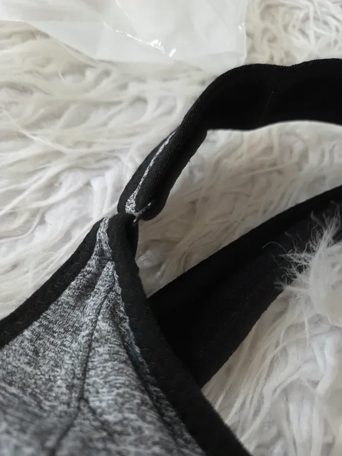 🤗 Brassière de sport femme T.M neuve grise - photo numéro 3