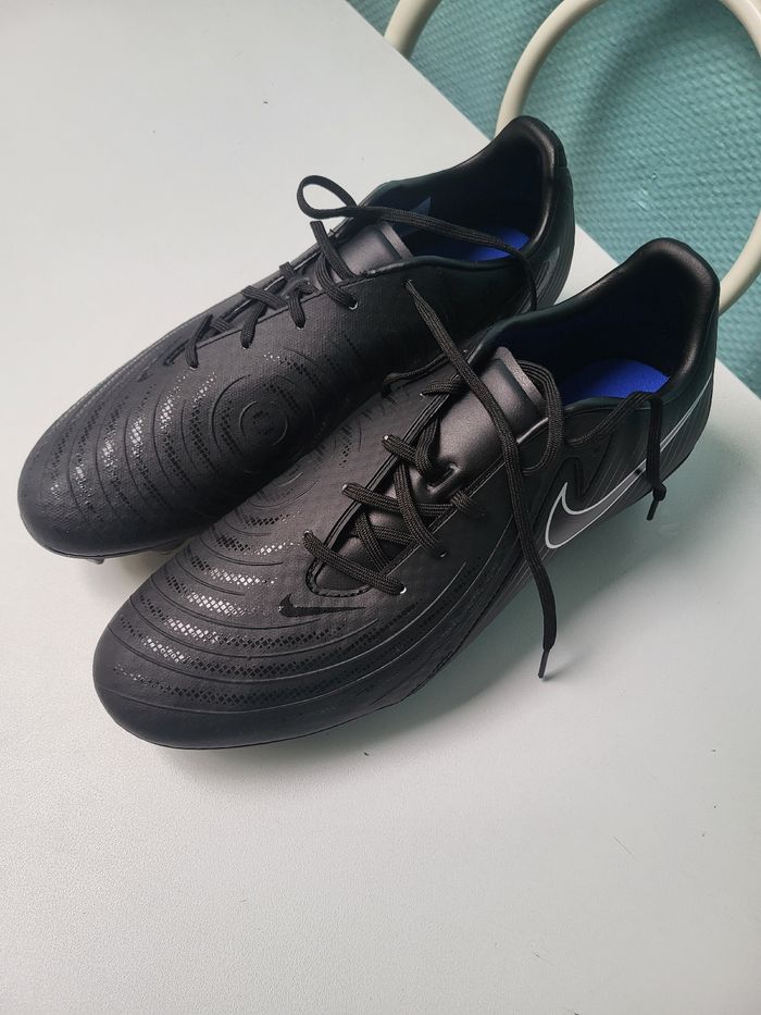 Chaussure de foot nike neuf