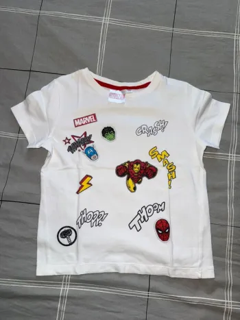 T-shirt Marvel