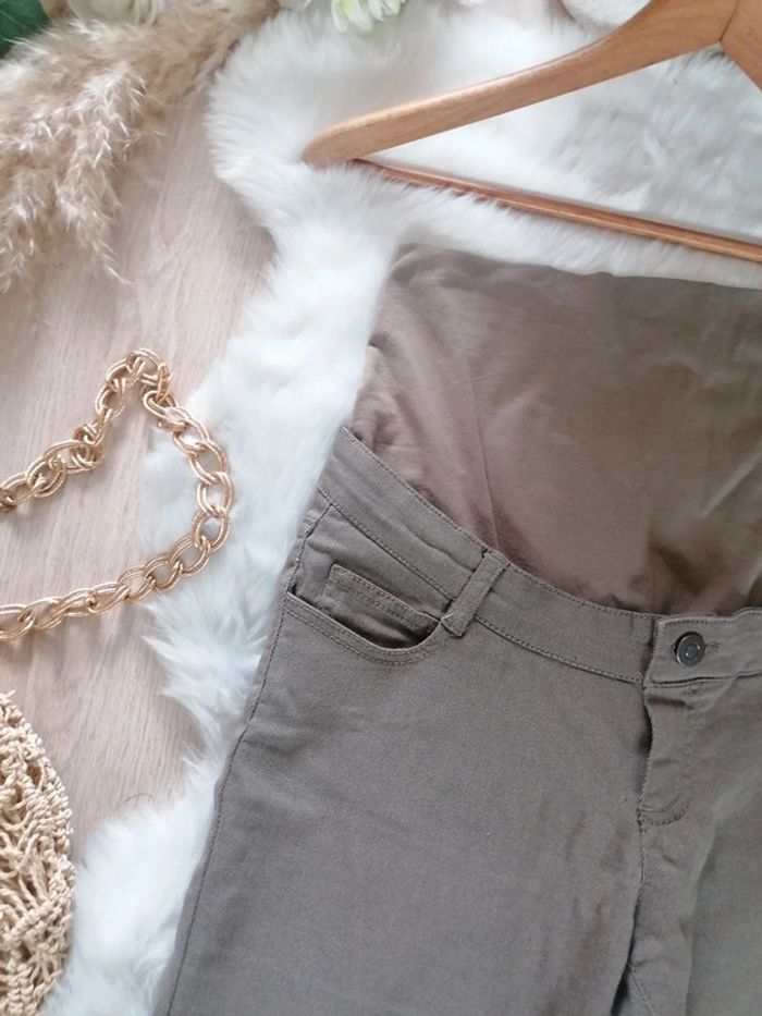 Jolie pantalon de grossesse taille 36 - photo numéro 2