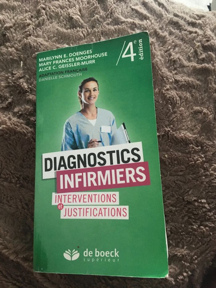 Livre diagnostics infirmiers - photo numéro 1
